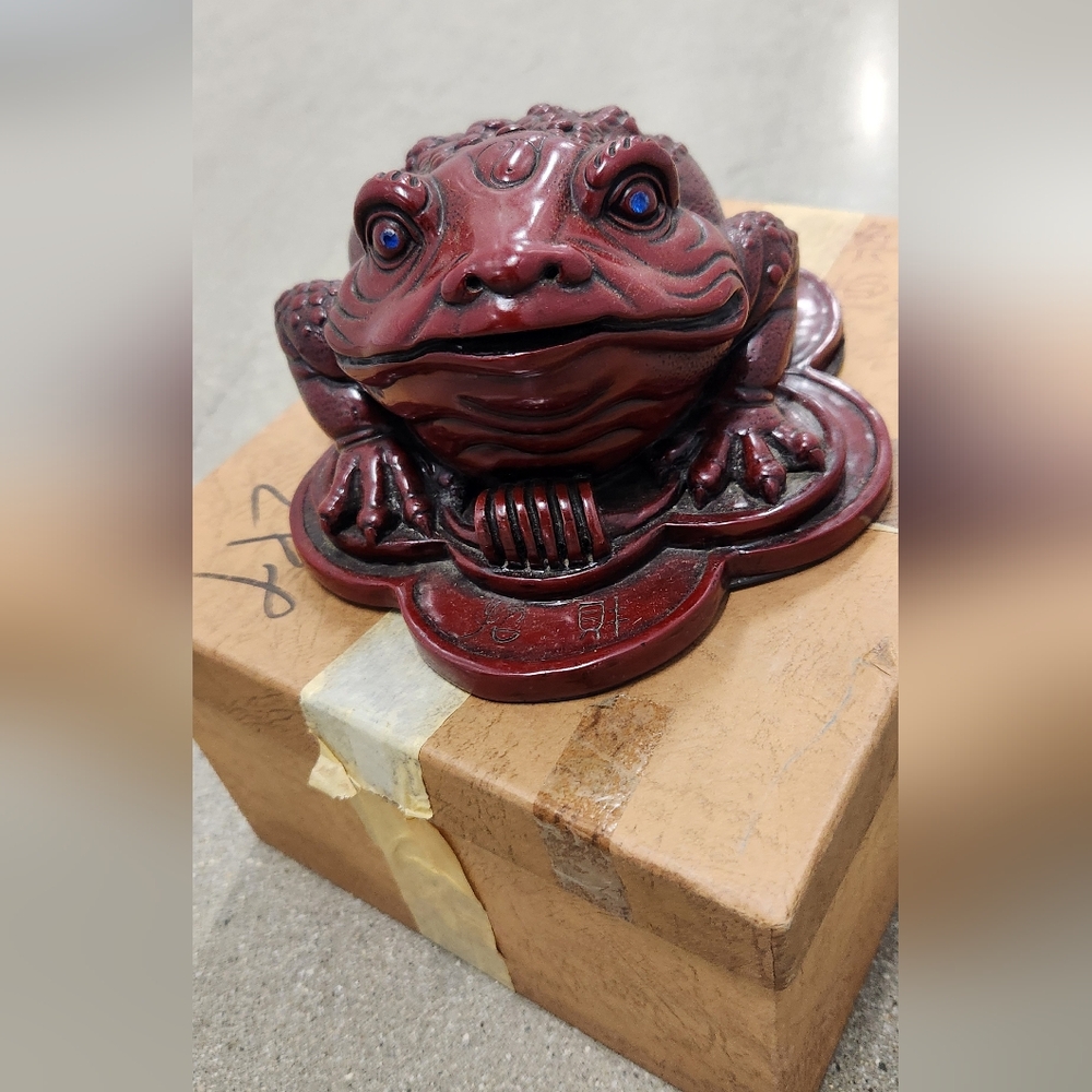 Fung shui toad
